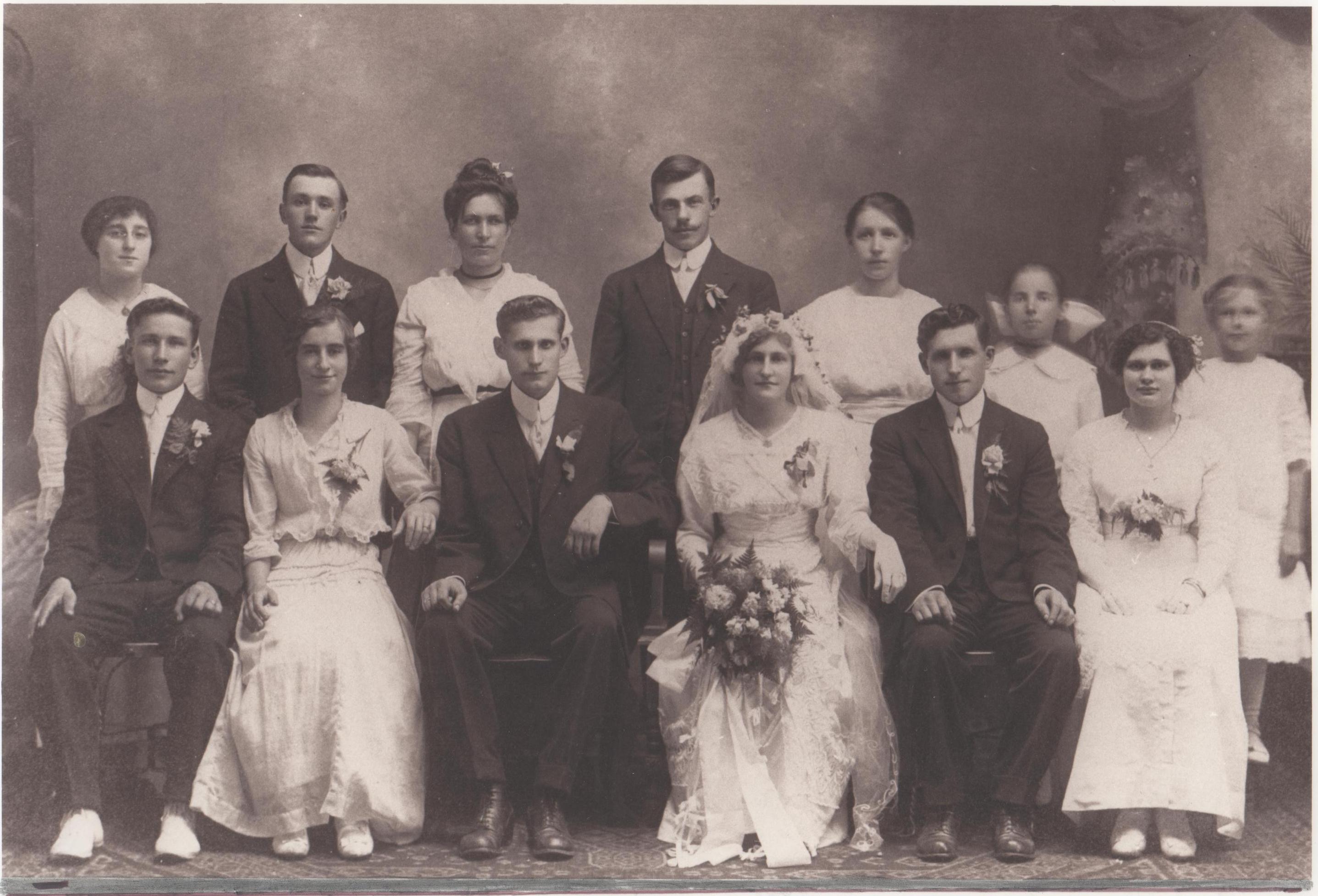 Genevieve Klaus &amp; Joseph Zielinski wedding party